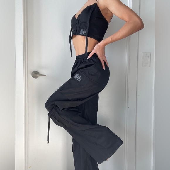 **SOLD** NWOT PLT Cargo Set - Picture 5 of 7